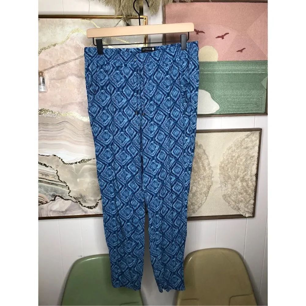 Cotton On Woman's Blue Abstract Patterned Baggy Fit Pants Size Large